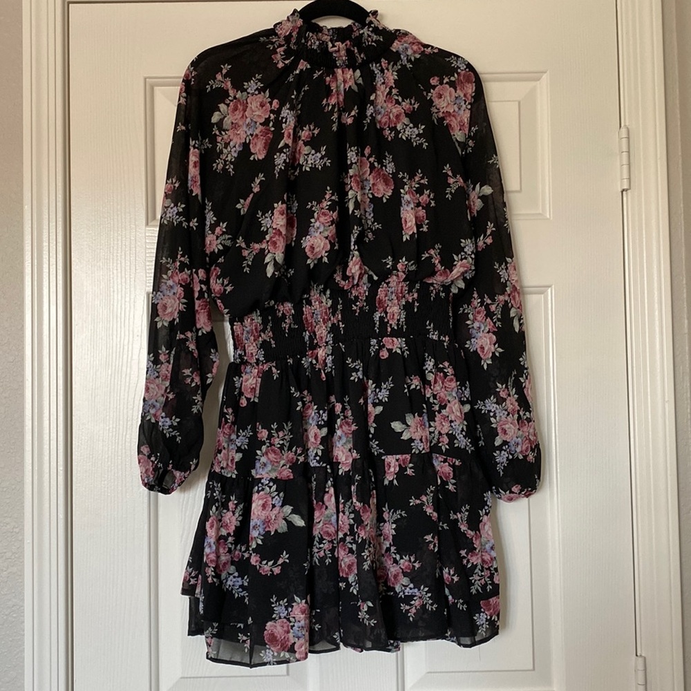 ๐ธ๐ธ๐ธ BNWT Forever 21 Smocked Dress ๐ - Picture 2 of 4